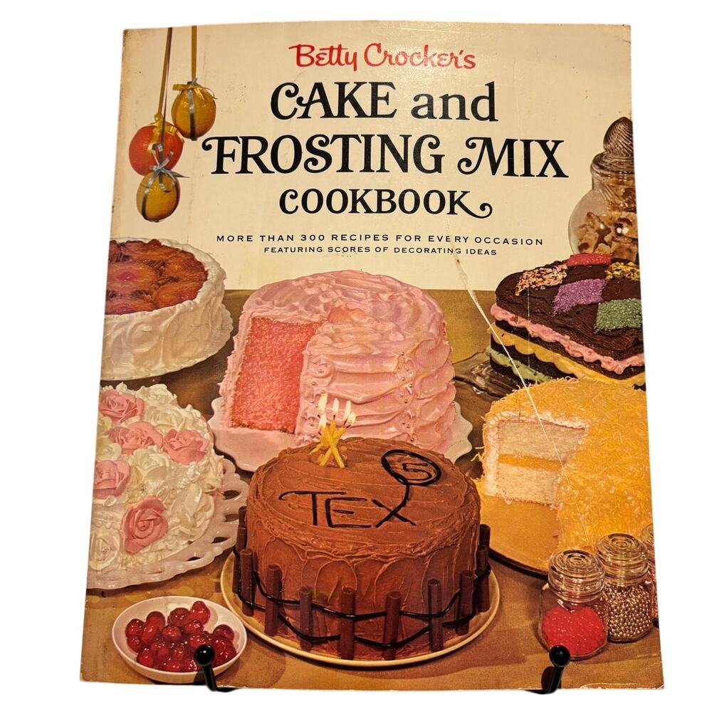 VTG 1966 1st Ed. Betty Crocker's Cake and Frosting Mix Cookbook, PG, Very Good